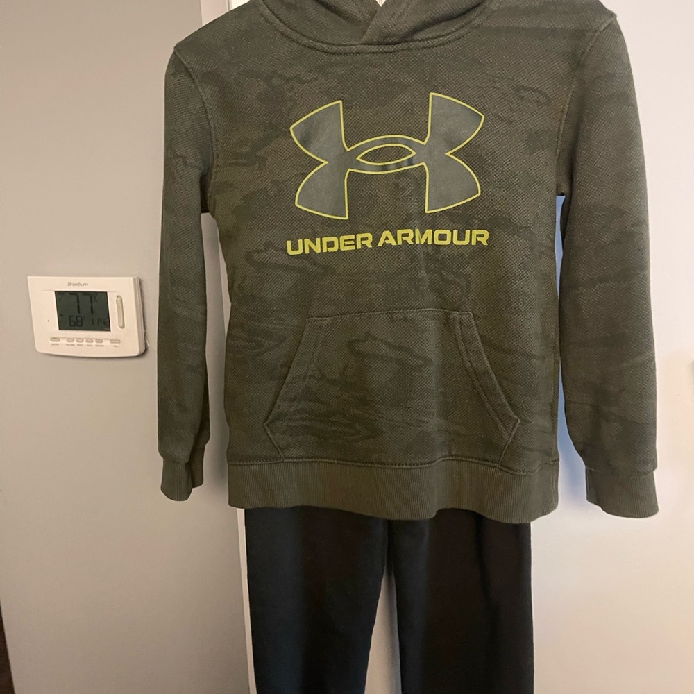 Under Armour Kids Camo Green Hoodie